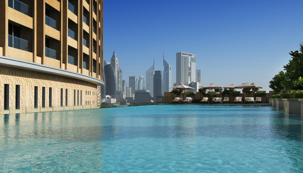العنوان مول فندق